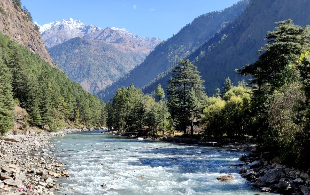 Trip To Kasol, Tosh With Friends